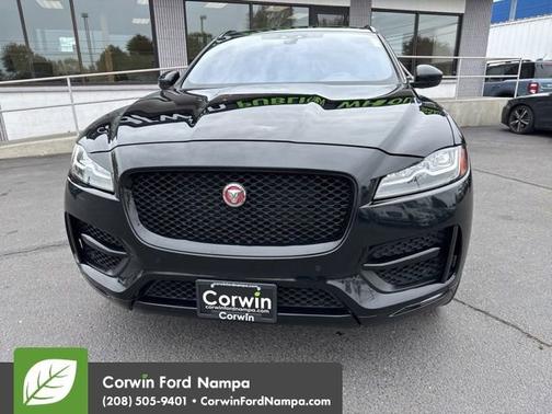 2017 Jaguar F-PACE 35t R-Sport