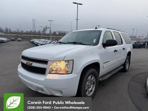 2013 Chevrolet Suburban LS