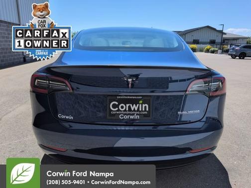Deep Blue Metallic 2023 Tesla Model 3 Performance