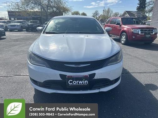 2016 Chrysler 200 S