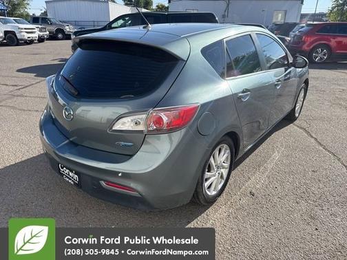 2013 Mazda Mazda3 i Touring