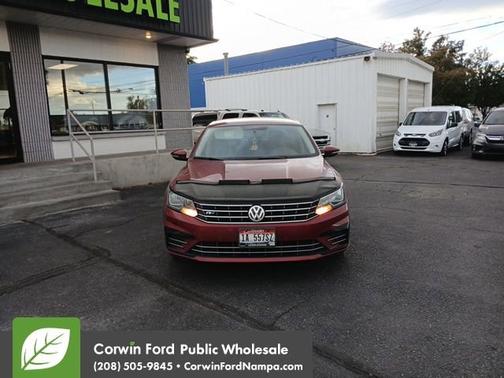 2017 Volkswagen Passat R-Line w/Comfort Pkg