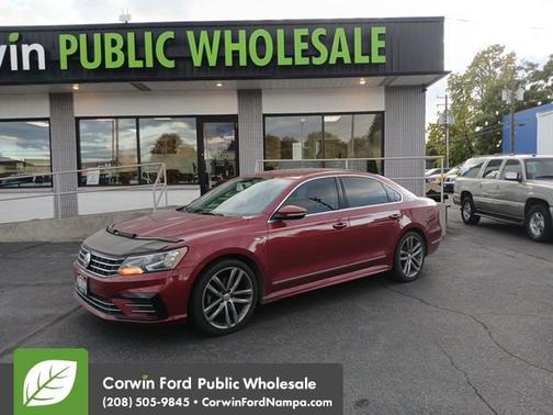 2017 Volkswagen Passat R-Line w/Comfort Pkg