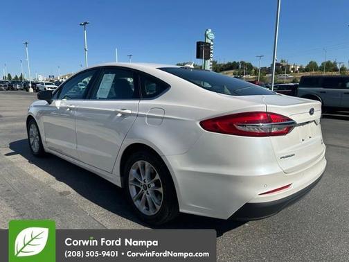 2020 Ford Fusion SE