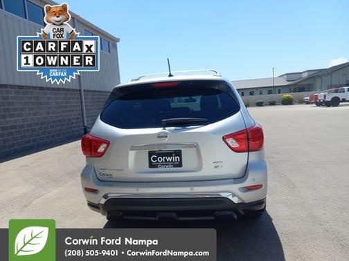 2018 Nissan Pathfinder SV