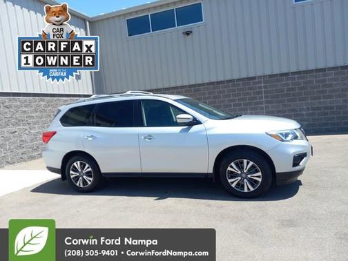 2018 Nissan Pathfinder SV