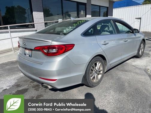 2017 Hyundai SONATA SE