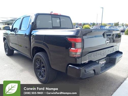 2022 Nissan Frontier SV