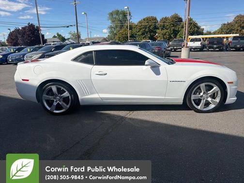 Summit White 2011 Chevrolet Camaro 2SS