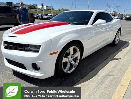 Summit White 2011 Chevrolet Camaro 2SS
