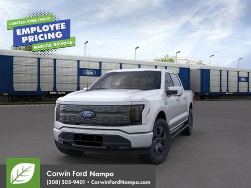 2025 Ford F-150 Lightning LARIAT