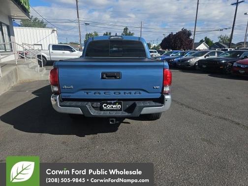 Blue 2019 Toyota Tacoma SR5