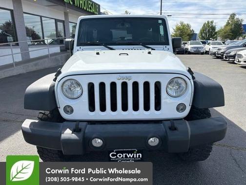 Bright White Clearcoat 2015 Jeep Wrangler Unlimited Rubicon