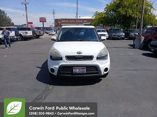2013 Kia Soul Base