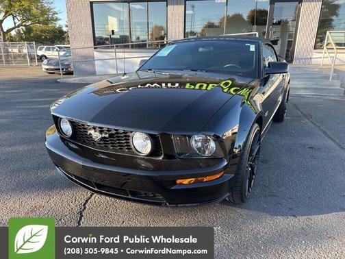 2005 Ford Mustang GT Premium