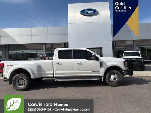 White Metallic 2022 Ford F-350 LARIAT