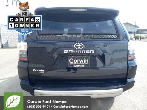 2024 Toyota 4Runner TRD Off Road