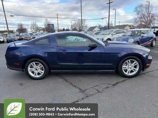 2010 Ford Mustang V6