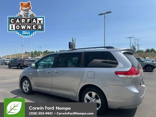 2012 Toyota Sienna LE