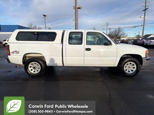 2005 GMC Sierra 1500 Work Truck