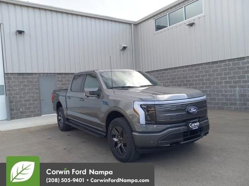 2025 Ford F-150 Lightning LARIAT