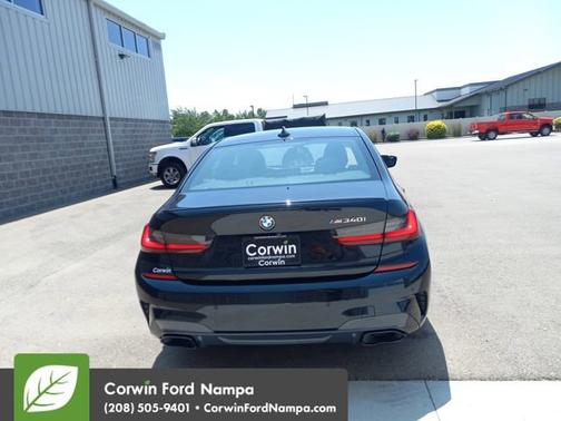 2022 BMW M340 M340i