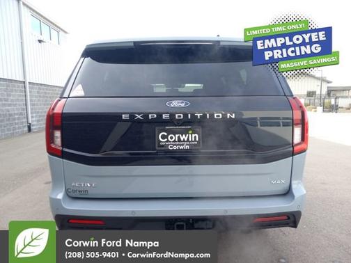 Glacier Gray Metallic Tri-Coat 2026 Ford Expedition Max Active