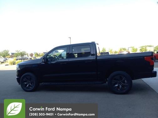 2025 Ford F-150 Lightning LARIAT