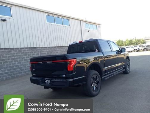 2025 Ford F-150 Lightning LARIAT
