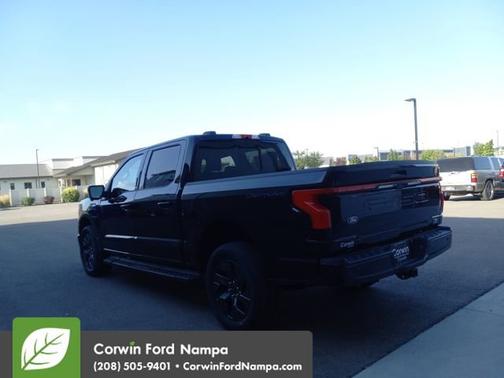 2025 Ford F-150 Lightning LARIAT