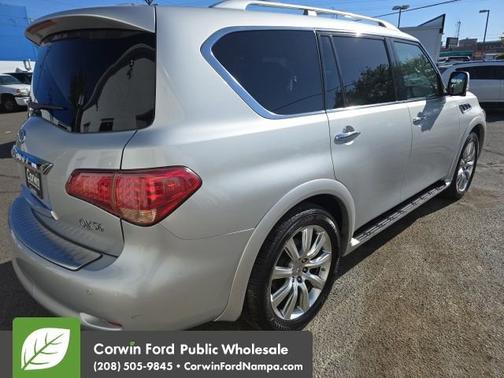 2012 INFINITI QX56 8-passenger