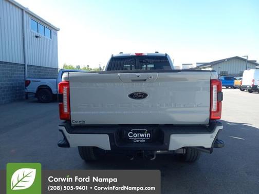 2025 Ford F-350 LARIAT