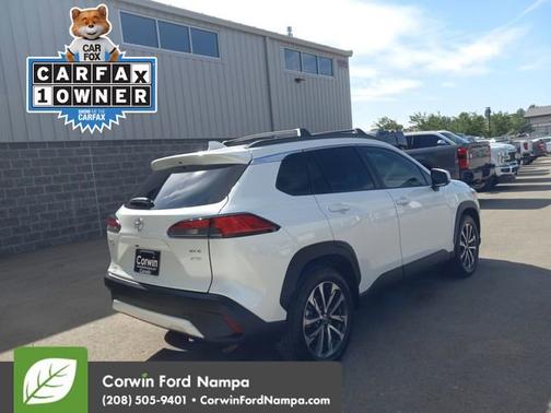 2022 Toyota Corolla Cross XLE