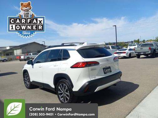 2022 Toyota Corolla Cross XLE