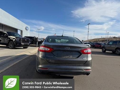 2015 Ford Fusion SE