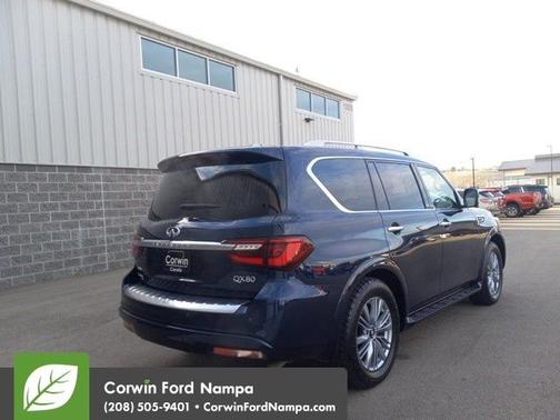 2024 INFINITI QX80 LUXE