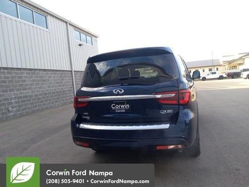 2024 INFINITI QX80 LUXE