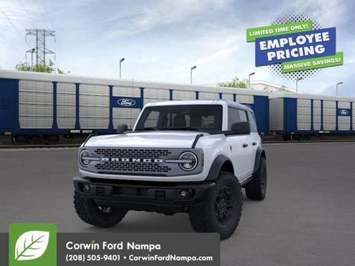 Oxford White 2026 Ford Bronco Badlands
