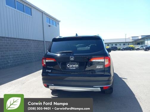 2019 Honda Pilot Touring 8-Passenger