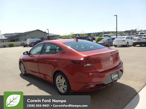 2019 Hyundai ELANTRA SEL