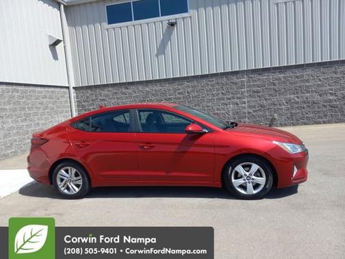 2019 Hyundai ELANTRA SEL