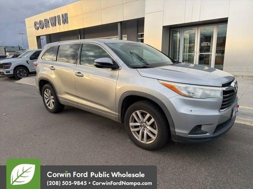 2016 Toyota Highlander LE V6