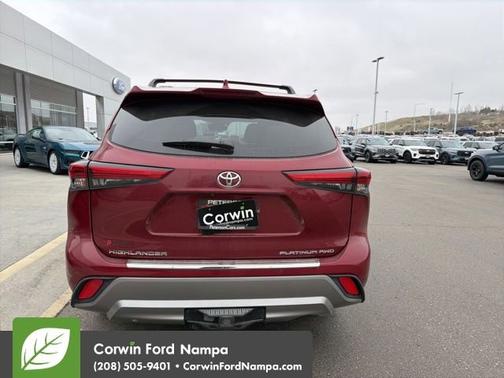 2022 Toyota Highlander Platinum