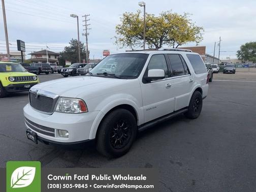 White 2006 Lincoln Navigator Luxury
