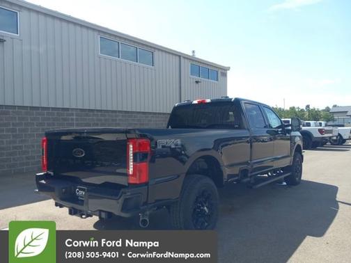 2025 Ford F-350 LARIAT