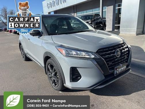 2021 Nissan Kicks SR