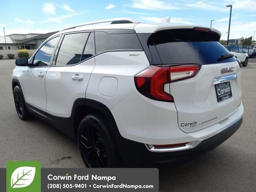 2022 GMC Terrain SLT
