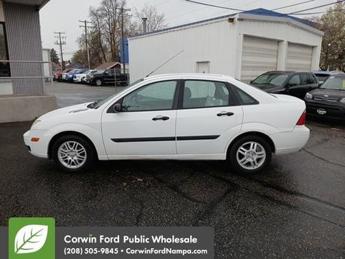 Cloud 9 White Clearcoat 2007 Ford Focus SES