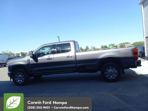 2025 Ford F-350 LARIAT