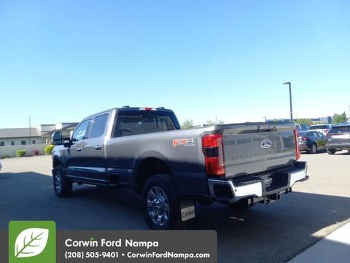 2025 Ford F-350 LARIAT